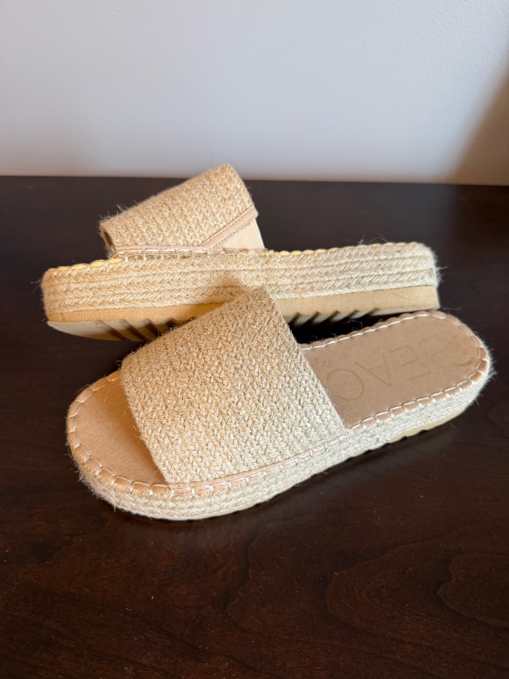 Beach jute wedge slides